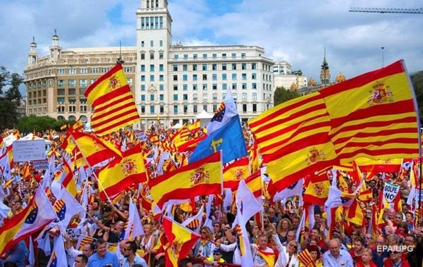 Мадрид угрожает взять под контроль Каталонию