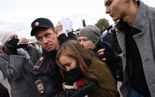 Акции протеста в России: более 260 задержанных
