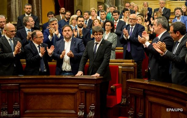 Глава Каталонии подписал документ о независимости