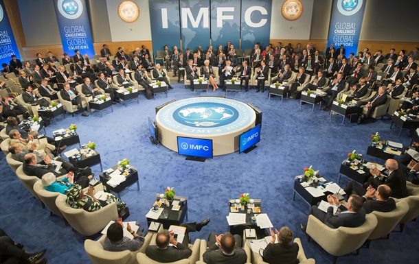 «Долг Януковича»: МВФ торопит Украину и РФ решить спор