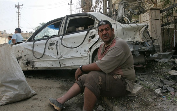 В Ираке смертник взорвал кафе, погибли 11 человек